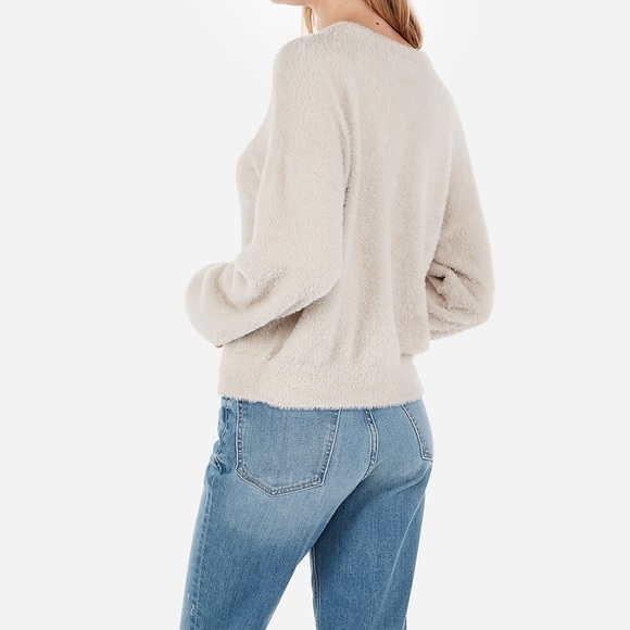 Fuzzy crew neck sweater - Picture 4 of 7